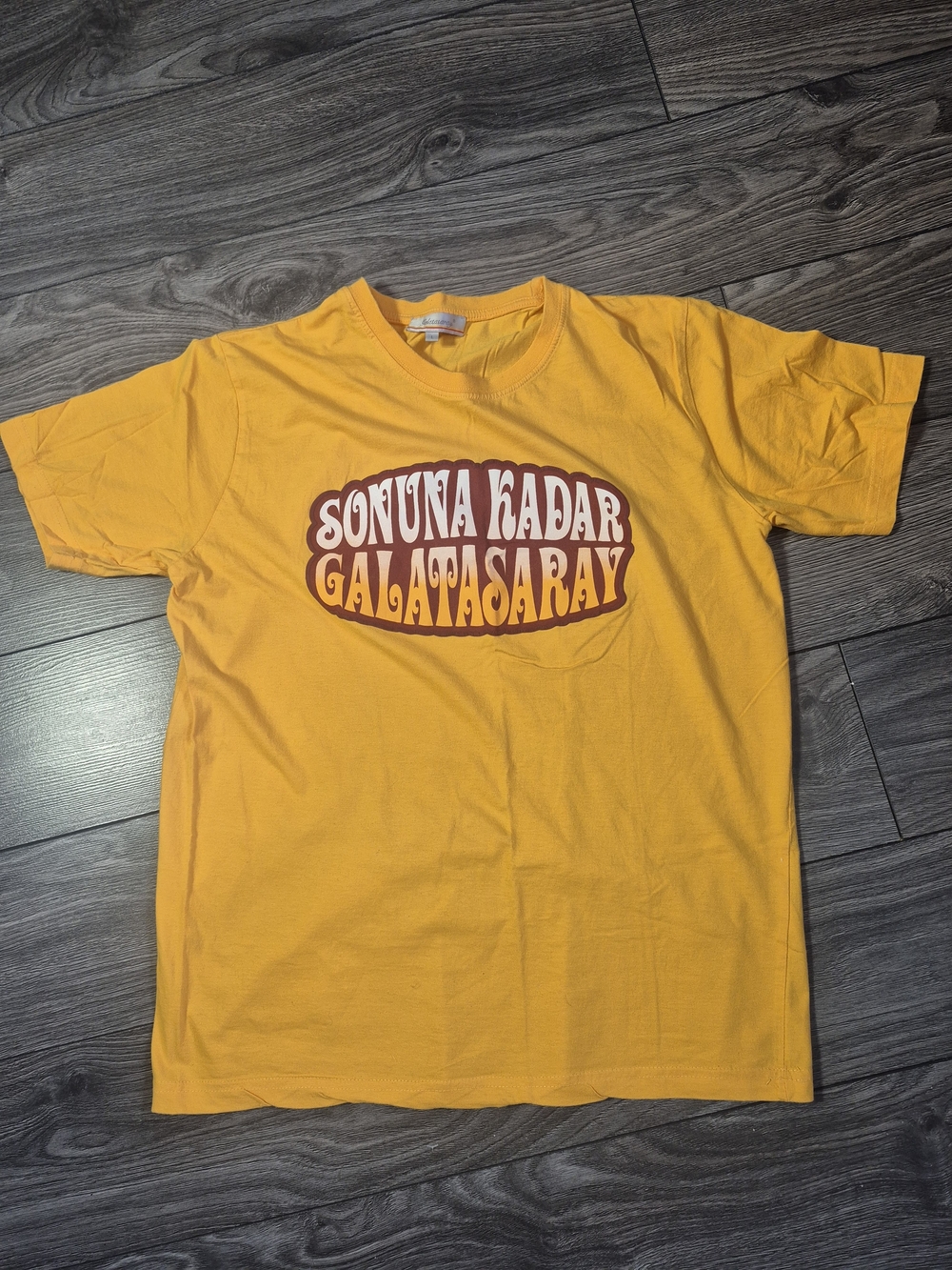 Official Galatasaray S.K. Graphic T-Shirt Yellow Turkish Football Size L